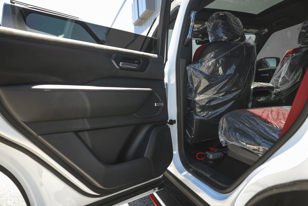 Used 2026 Nissan Armada NISMO AWD/4WD image 35