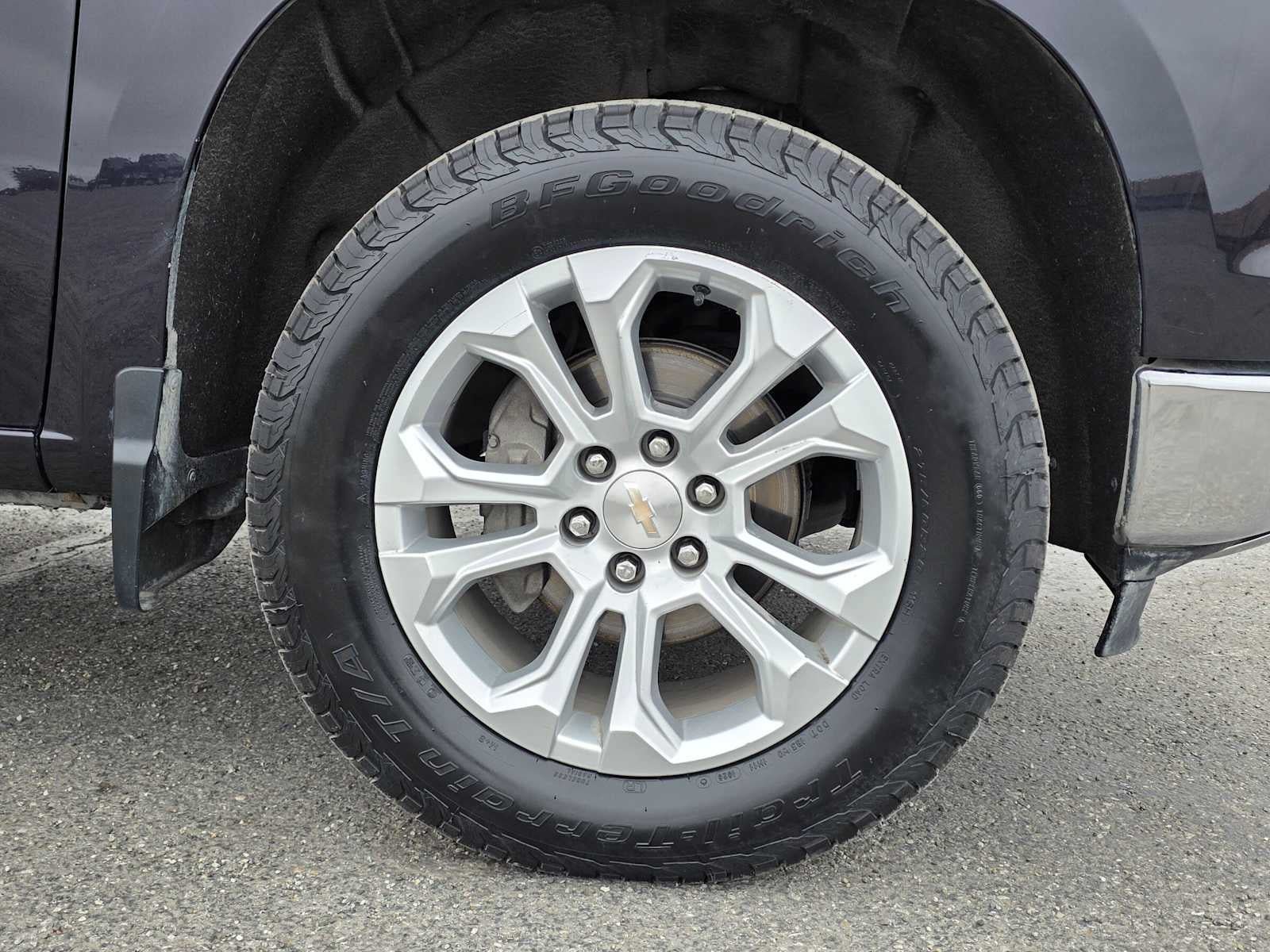 Used 2022 Chevrolet Silverado 1500 LTZ AWD/4WD image 9