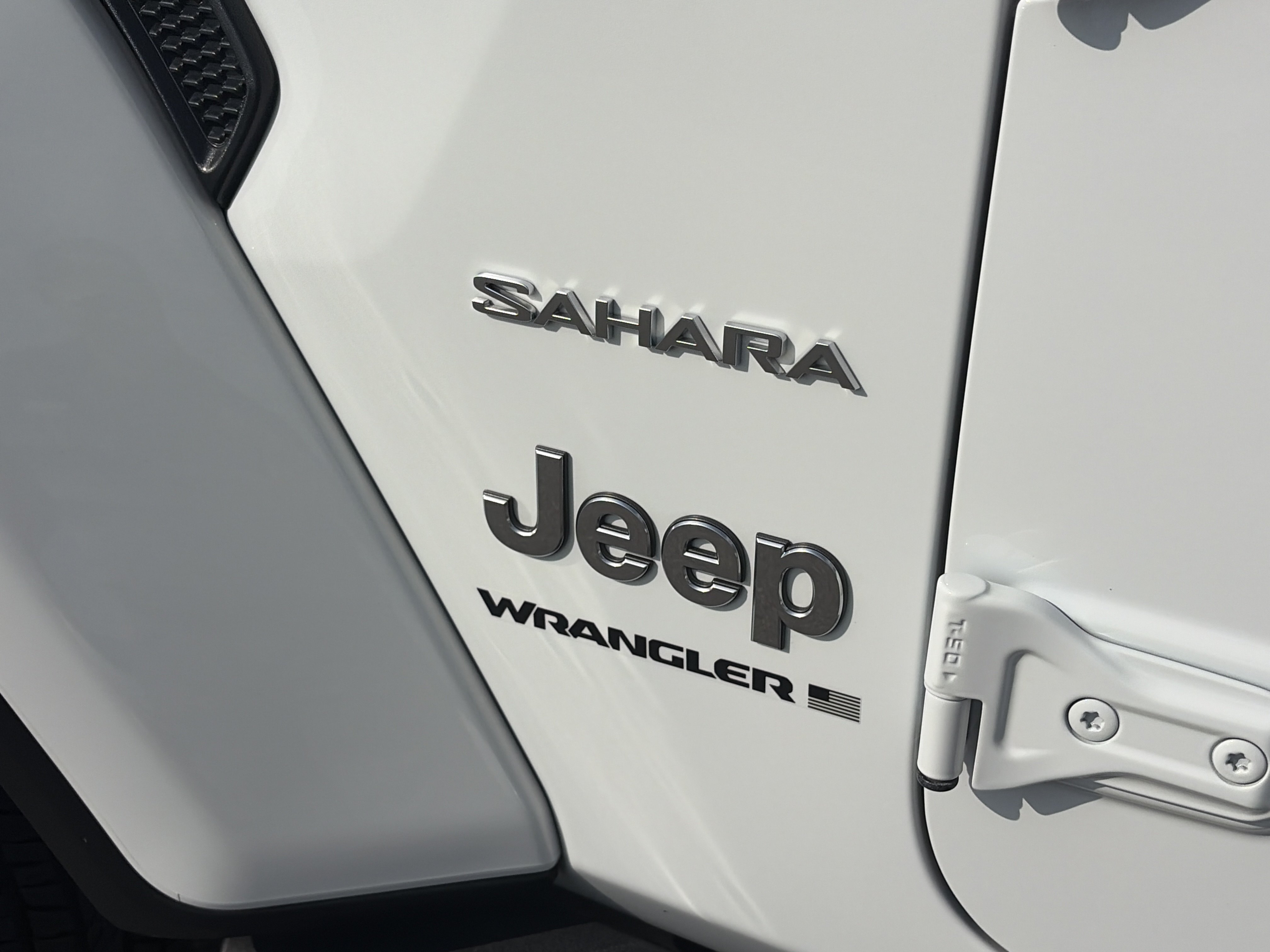 Used 2024 Jeep Wrangler Unlimited Sahara w/ Technology Group AWD/4WD image 10