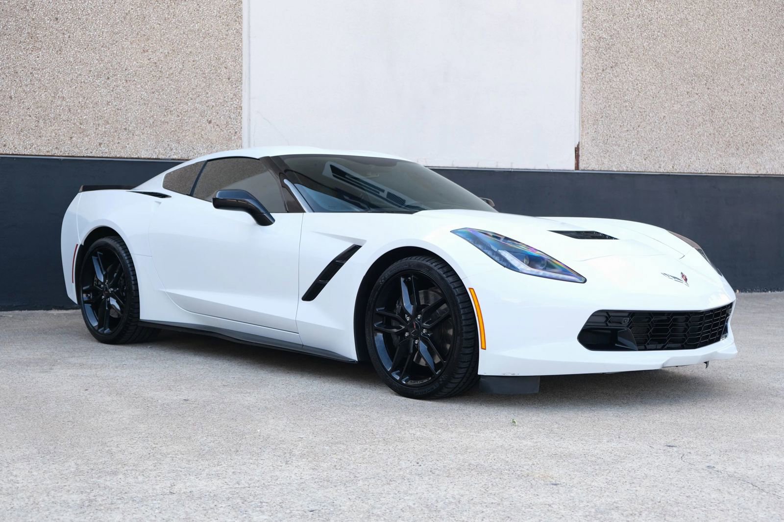 Used 2016 Chevrolet Corvette Stingray w/ 3LT w/ 3LT Preferred Equipment Group image 4