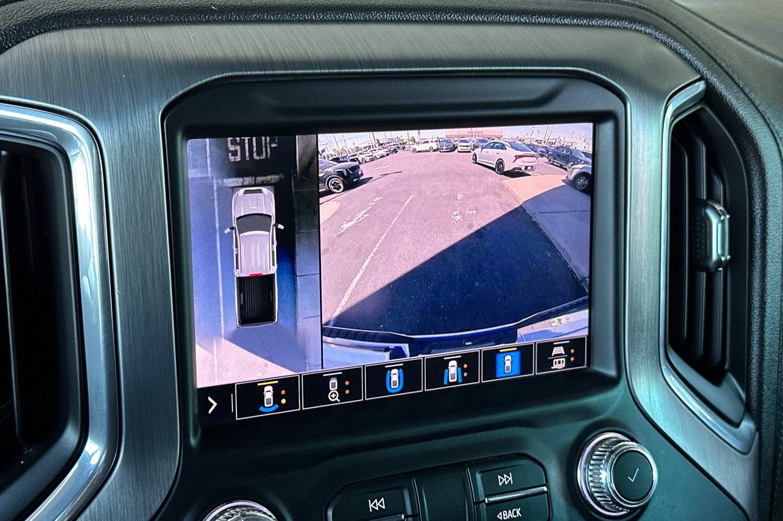 Used 2020 GMC Sierra 2500 Denali w/ Denali Ultimate Package AWD/4WD image 16