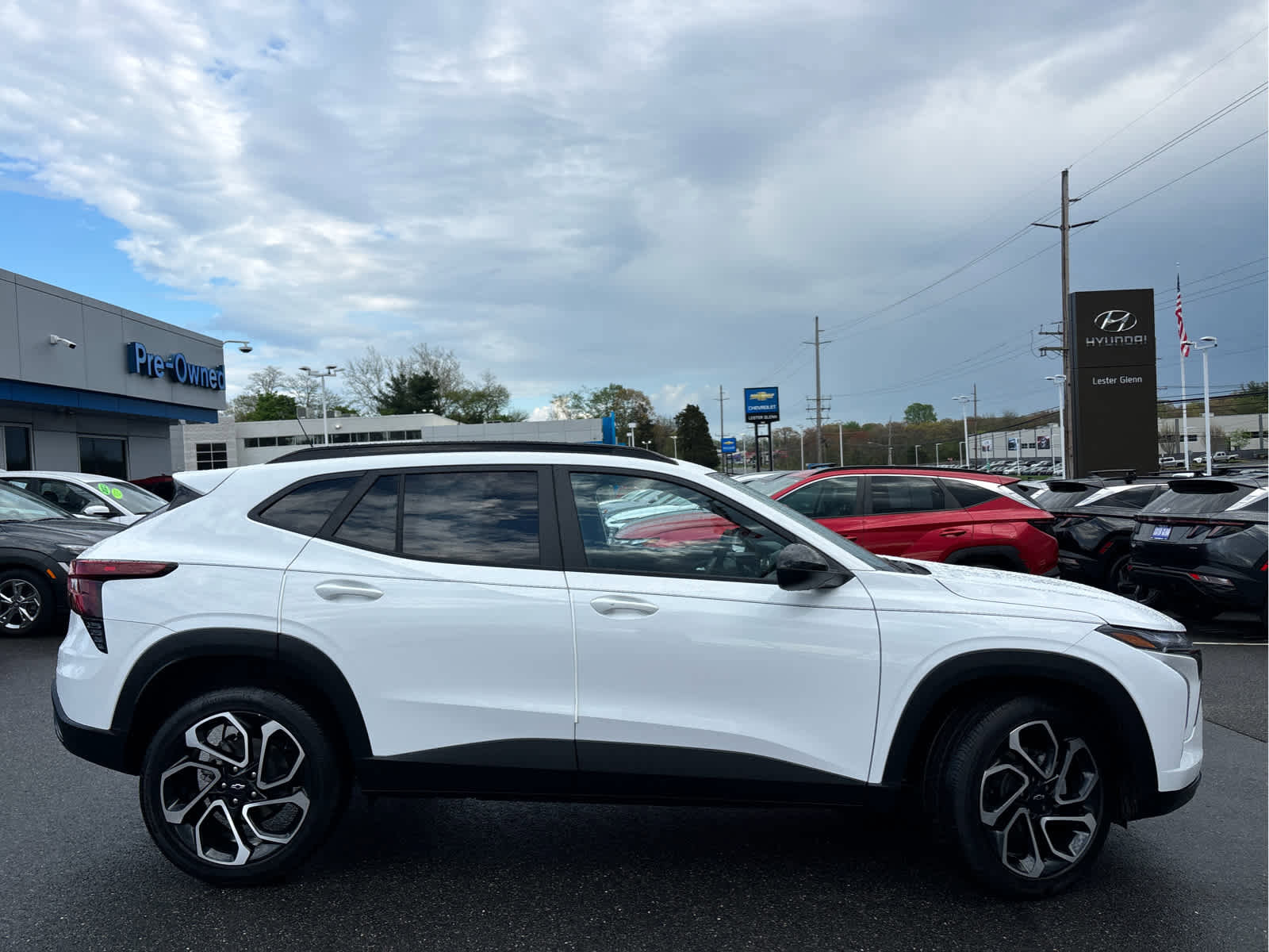 Certified 2025 Chevrolet Trax RS w/ Driver Confidence Package FWD image 4