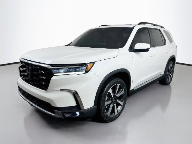 Certified 2024 Honda Pilot Touring image 5