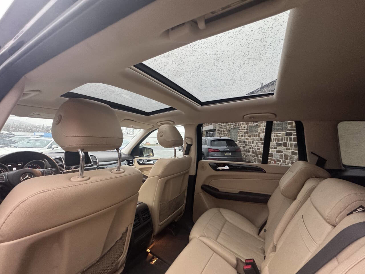 Used 2017 Mercedes-Benz GLS 450 4MATIC image 19