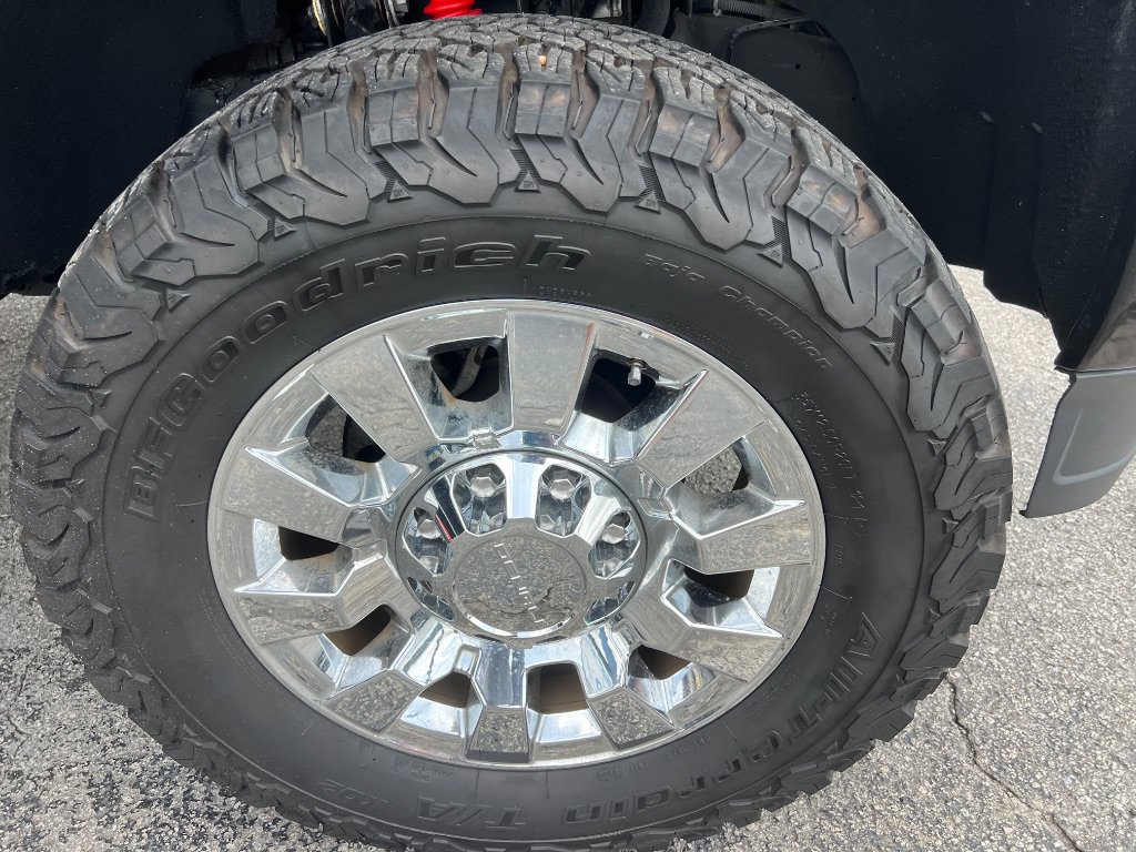 Used 2015 GMC Sierra 2500 Denali w/ Driver Alert Package AWD/4WD image 45