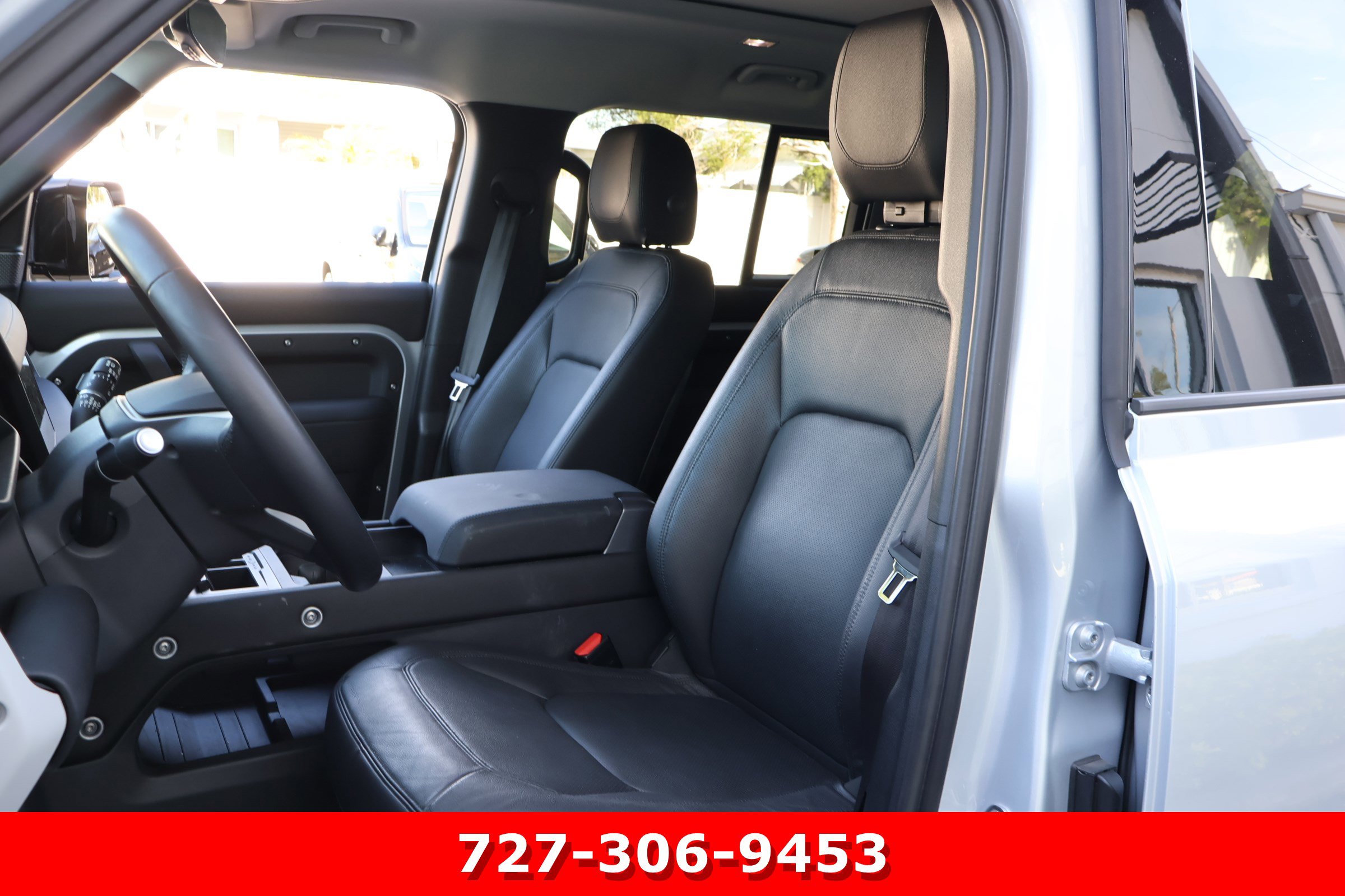 Used 2024 Land Rover Defender 110 S image 2