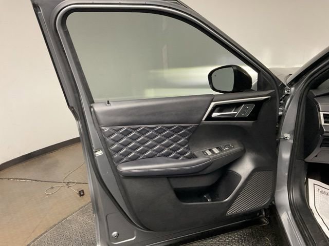 Used 2023 Mitsubishi Outlander SEL image 9
