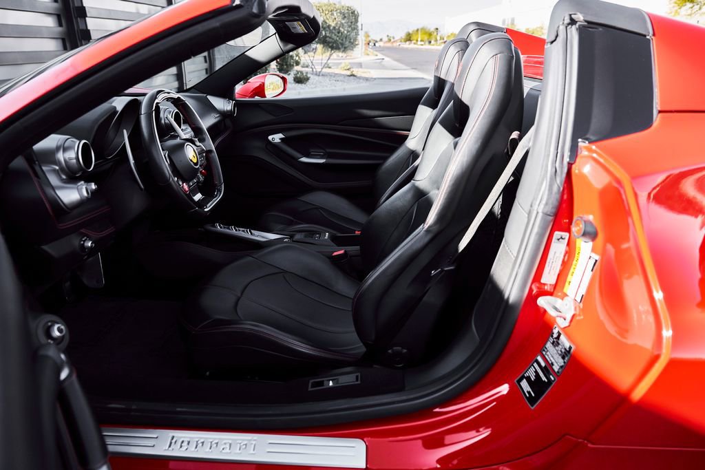 Used 2023 Ferrari F8 Tributo image 34