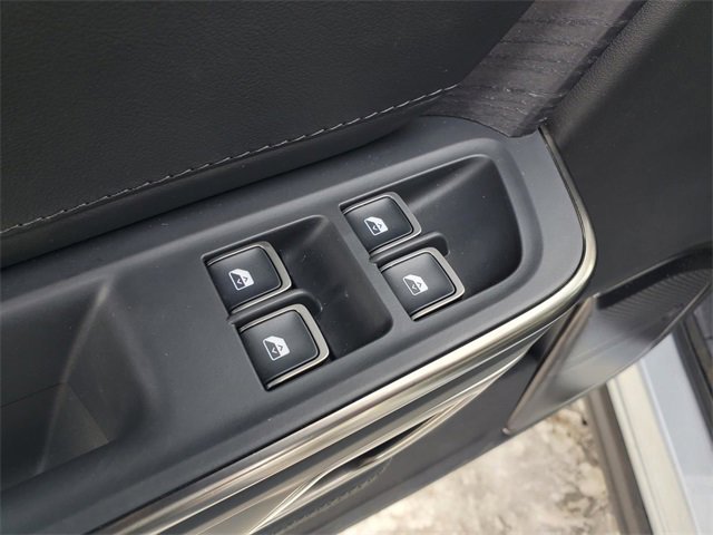 Used 2024 Rivian R1S Adventure image 10