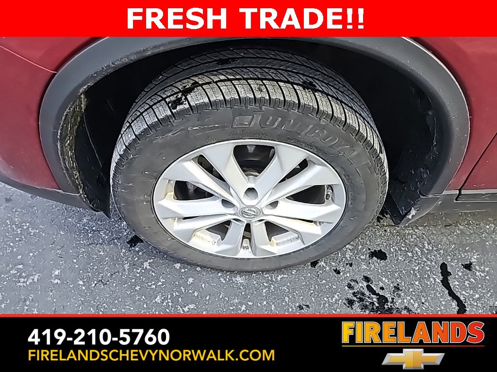 Used 2014 Nissan Rogue SV image 9