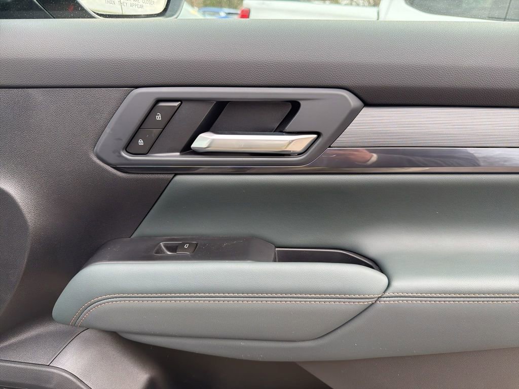 New 2026 GMC Terrain AT4 w/ Convenience Package III AWD/4WD image 25