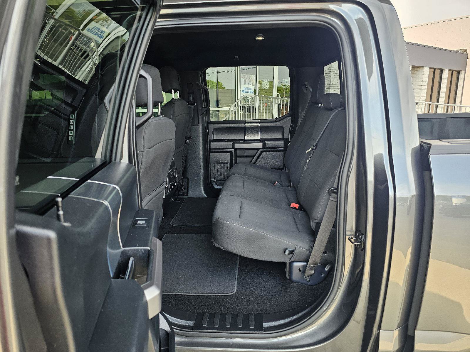 Used 2019 Ford F150 XLT w/ Equipment Group 302A Luxury AWD/4WD image 17