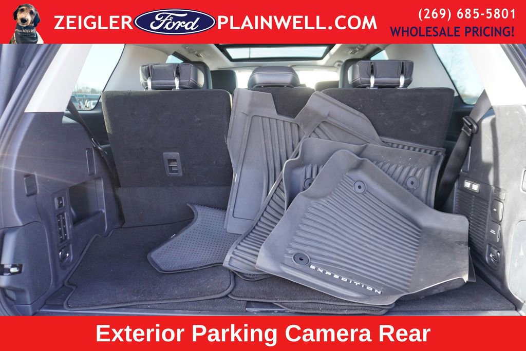 Used 2025 Ford Expedition Platinum image 13