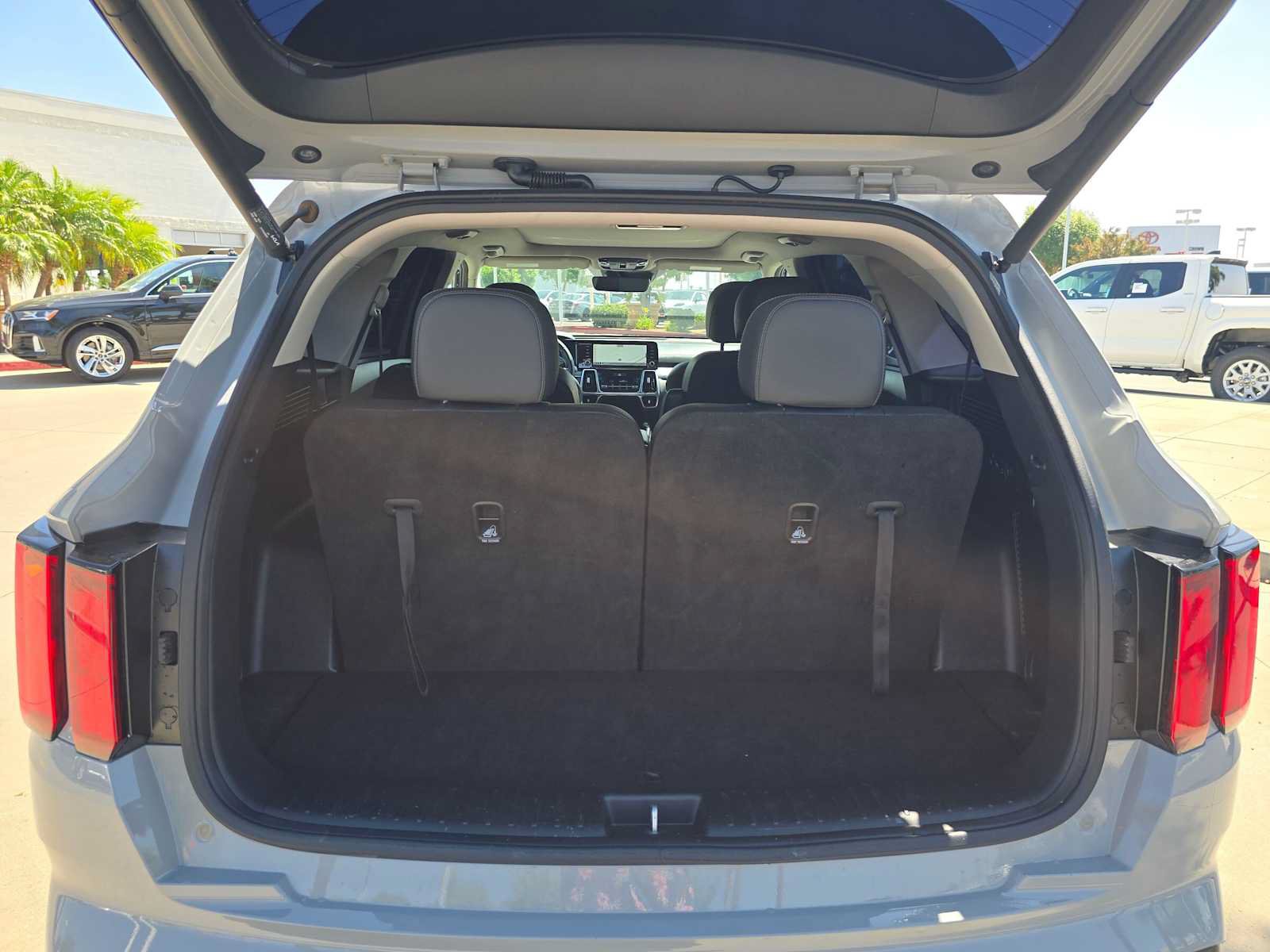 Used 2023 Kia Sorento SX FWD image 15