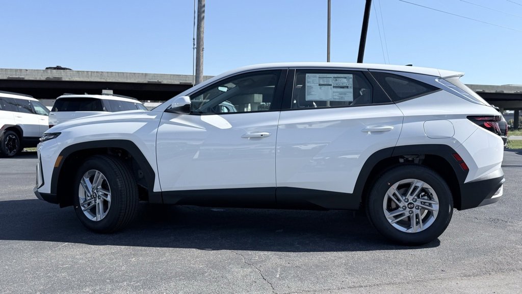 New 2026 Hyundai Tucson SE image 4