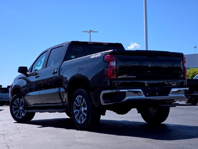 New 2026 Chevrolet Silverado 1500 LT w/ Convenience Package II AWD/4WD image 12
