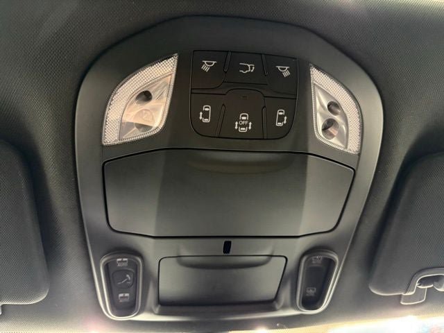 New 2026 Chrysler Pacifica Select AWD/4WD image 19