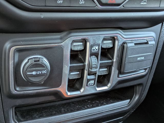 Used 2022 Jeep Gladiator Sport AWD/4WD image 23