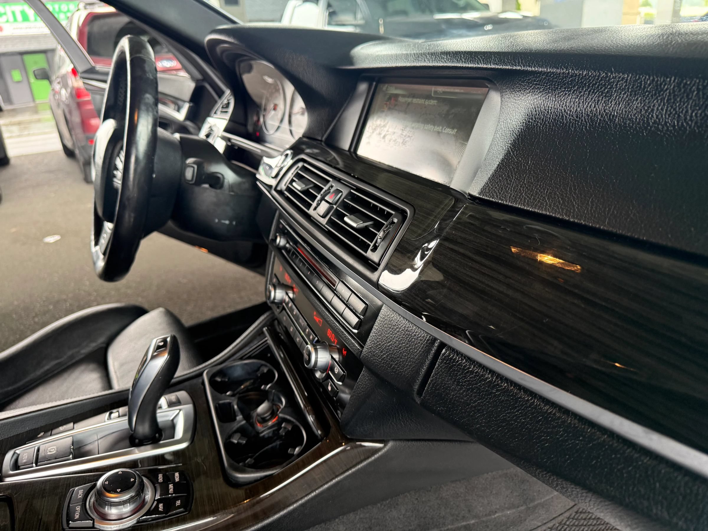 Used 2013 BMW 535i xDrive Sedan AWD/4WD image 24