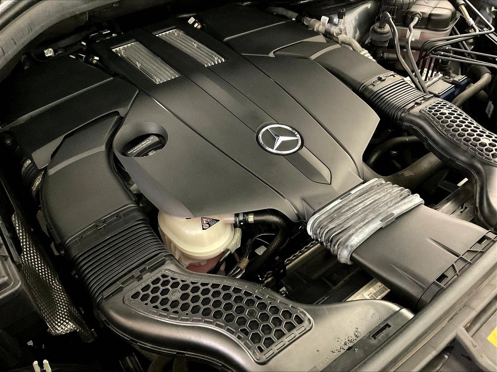 Used 2019 Mercedes-Benz GLS 450 4MATIC image 32