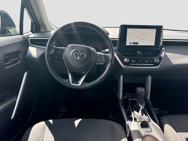 Used 2024 Toyota Corolla Cross LE image 21
