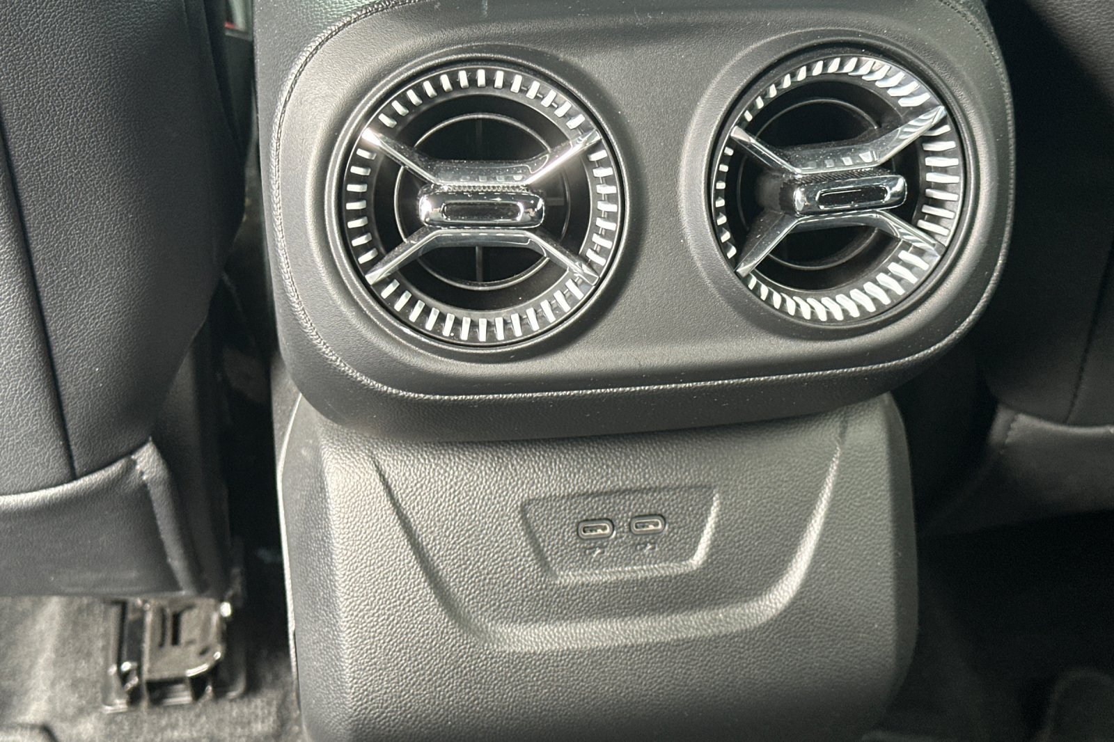 Used 2024 Chevrolet Blazer EV LT AWD/4WD image 39