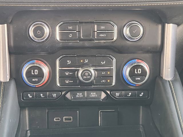 Used 2023 GMC Yukon XL SLT image 17