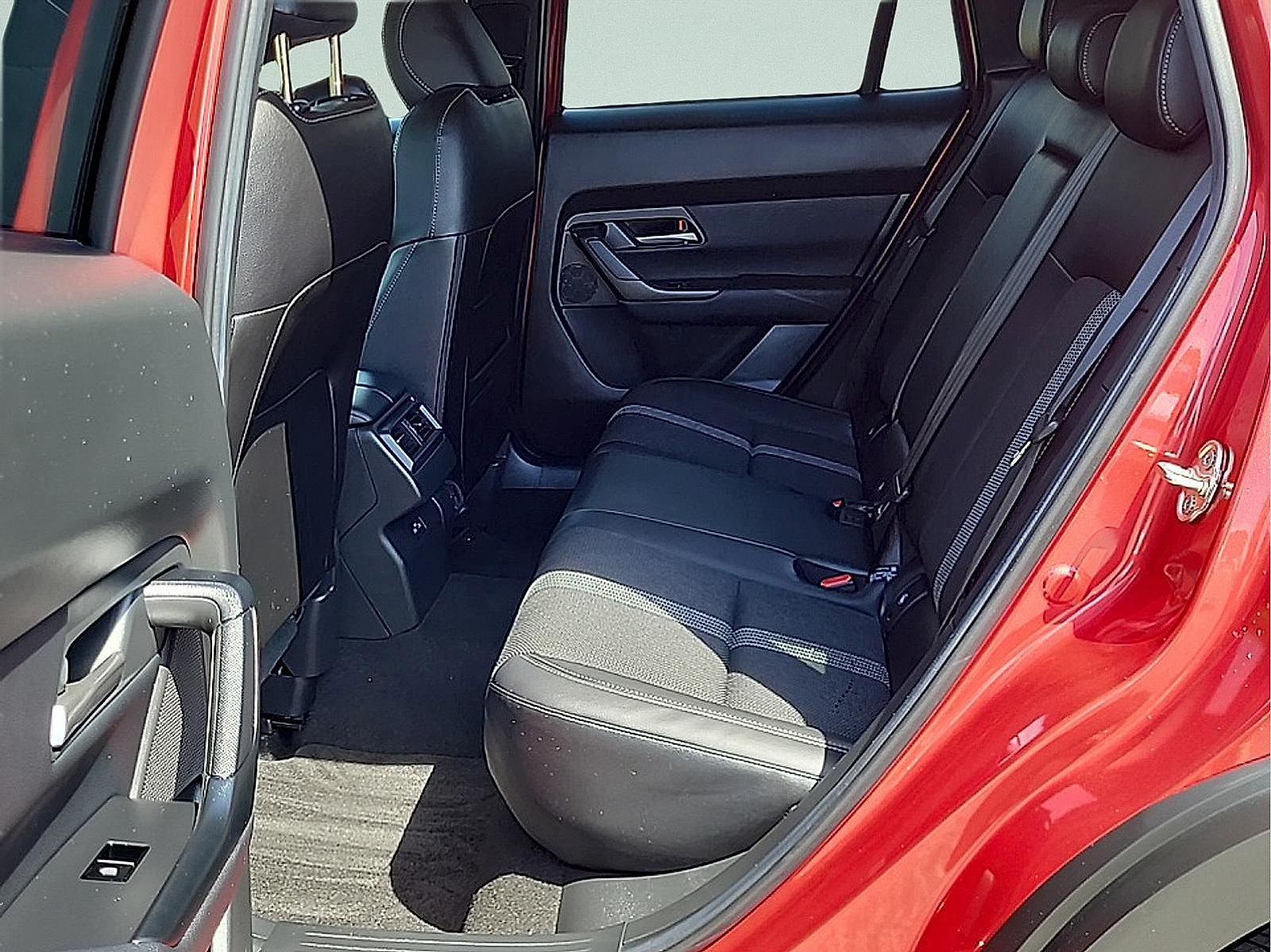 Certified 2026 MAZDA CX-50 AWD 2.5 S w/ Preferred Pkg image 12