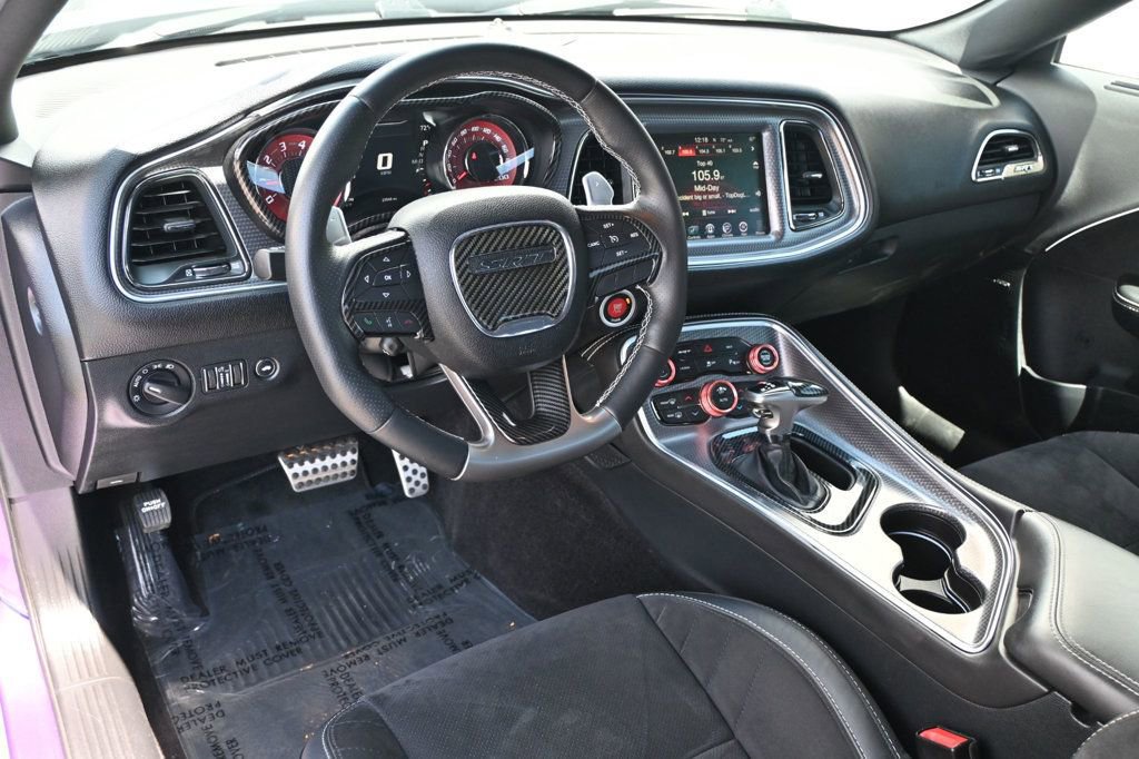Used 2016 Dodge Challenger SRT Hellcat image 11