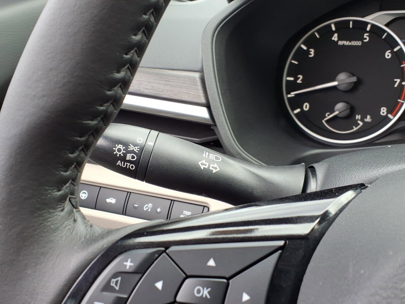 Used 2024 Nissan Altima 2.5 SL FWD image 30
