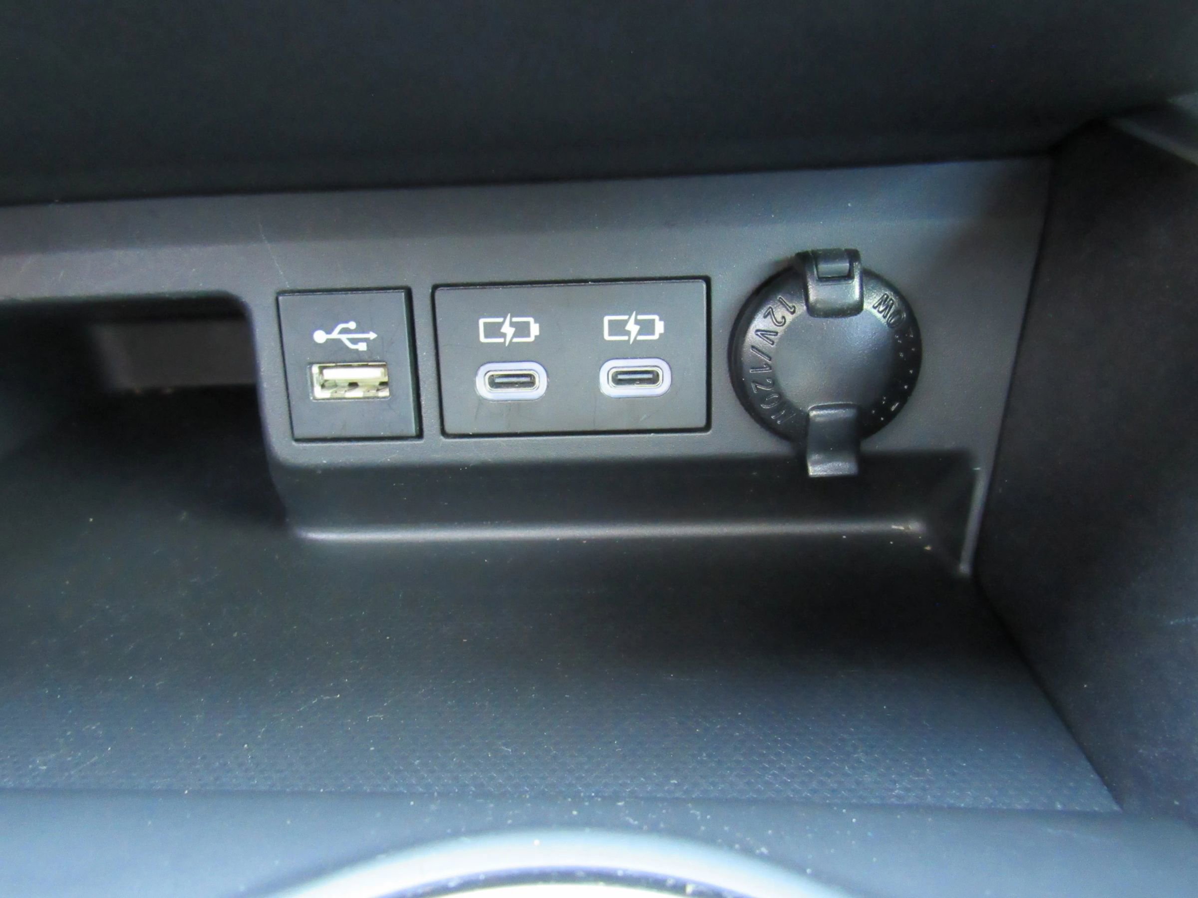 Used 2023 Toyota Highlander Bronze Edition image 19