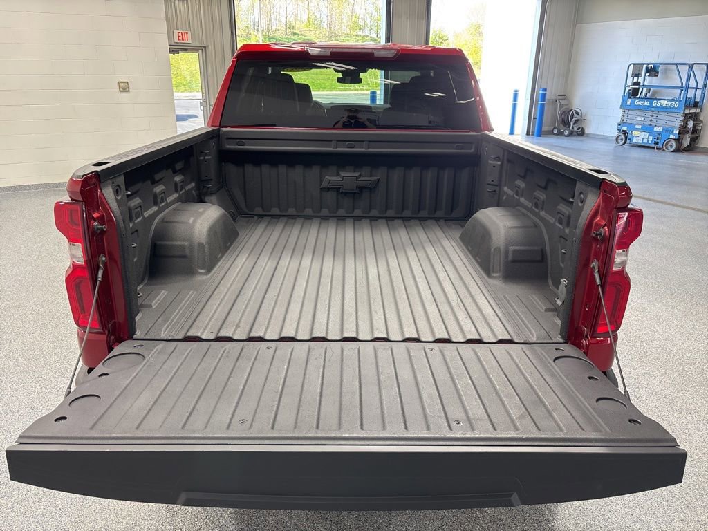 Used 2023 Chevrolet Silverado 1500 RST AWD/4WD image 31