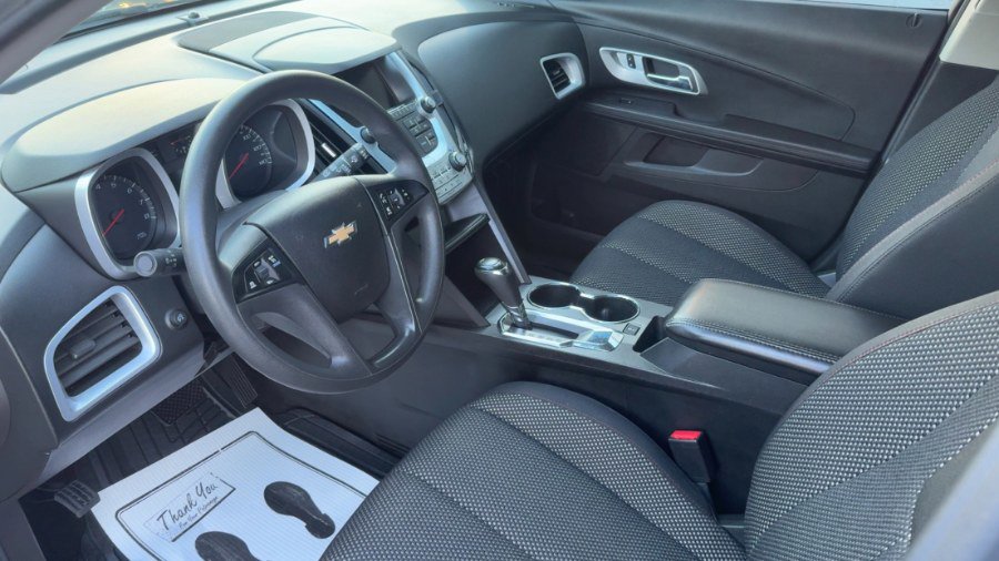 Used 2017 Chevrolet Equinox LS image 9