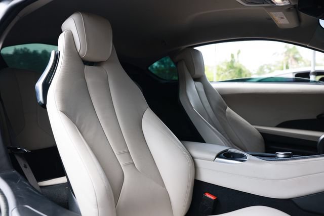 Used 2020 BMW i8 Coupe AWD/4WD image 19