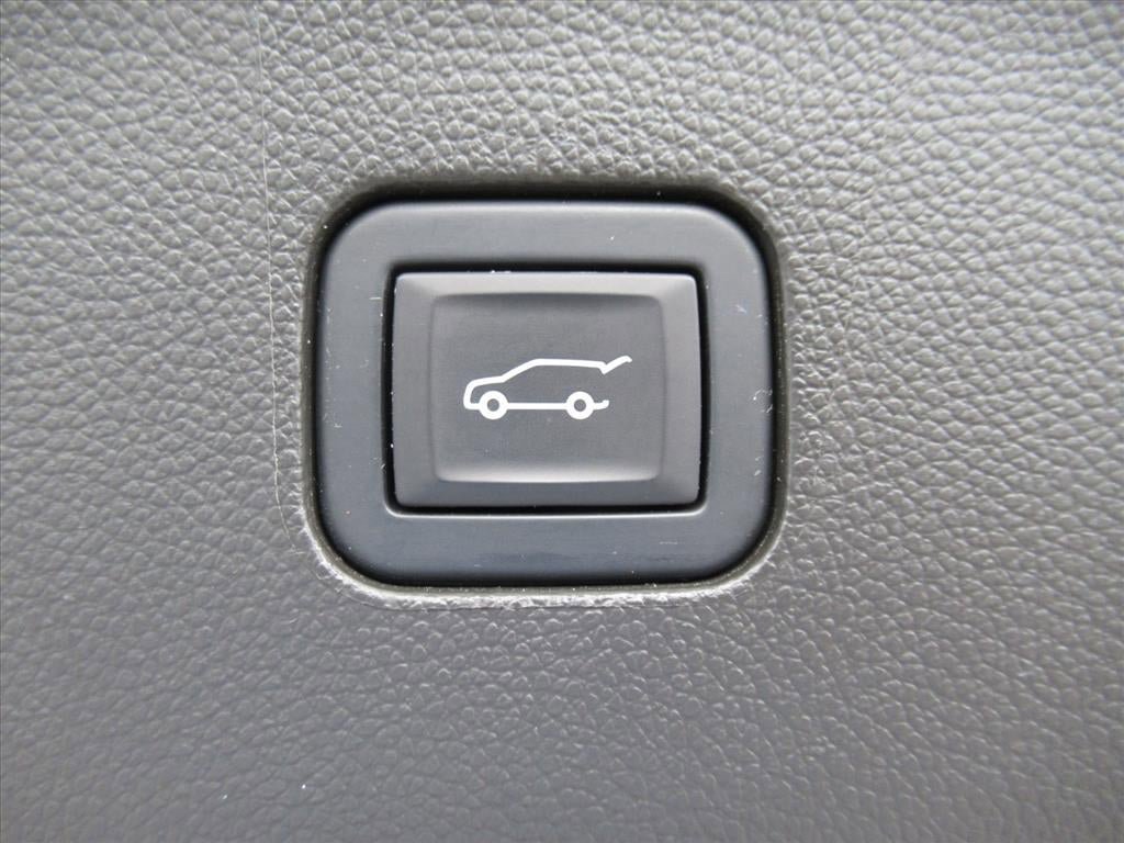Used 2023 Buick Enclave Essence w/ Trailering Package, 5000 lbs. FWD image 37