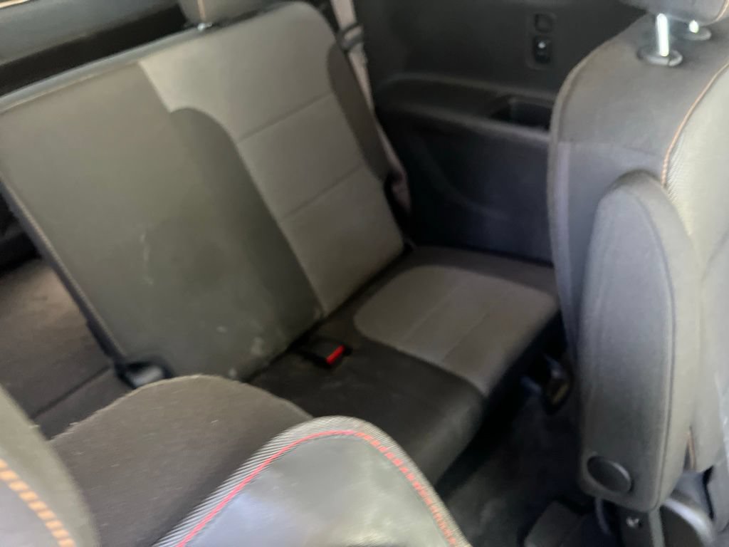Used 2021 Chevrolet Traverse LT FWD image 31