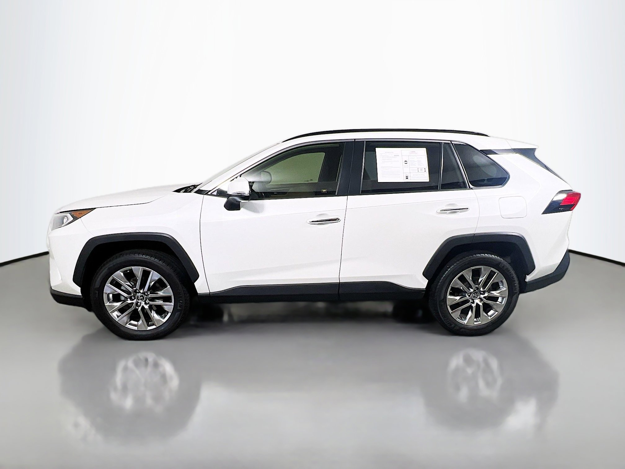 Used 2019 Toyota RAV4 Limited w/ Cold Weather Package image 9