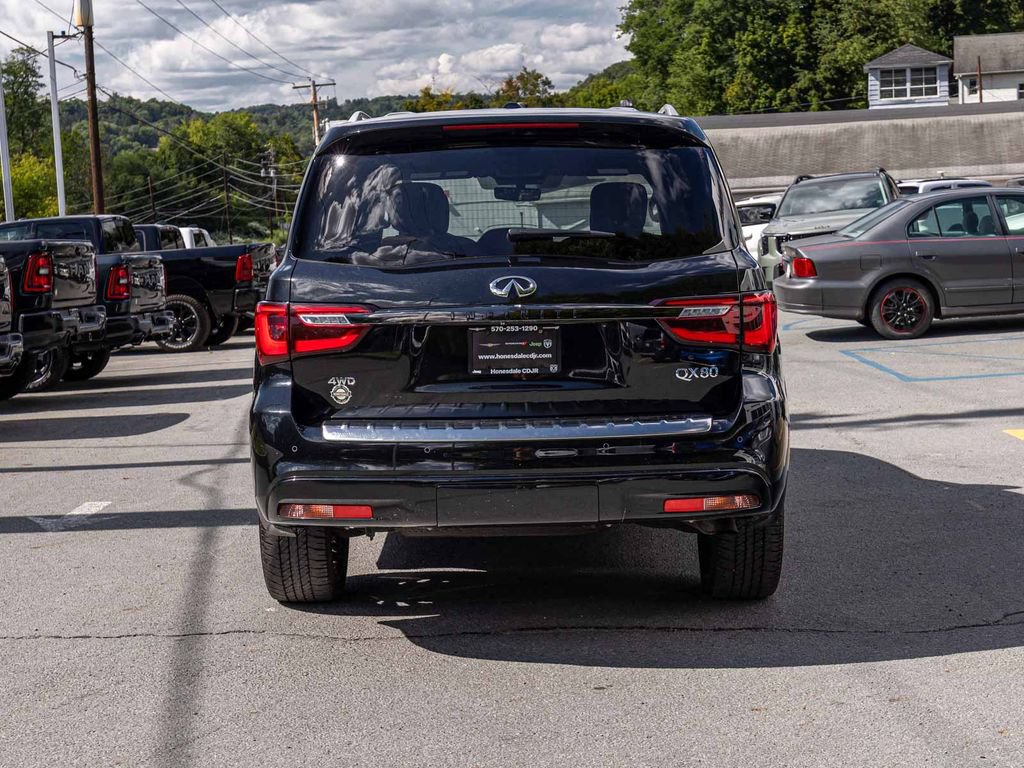 Used 2024 INFINITI QX80 Sensory AWD/4WD image 5