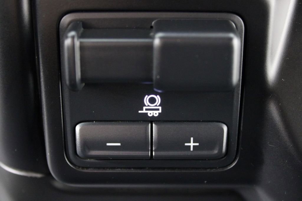 Used 2023 Chevrolet Silverado 2500 LT image 25