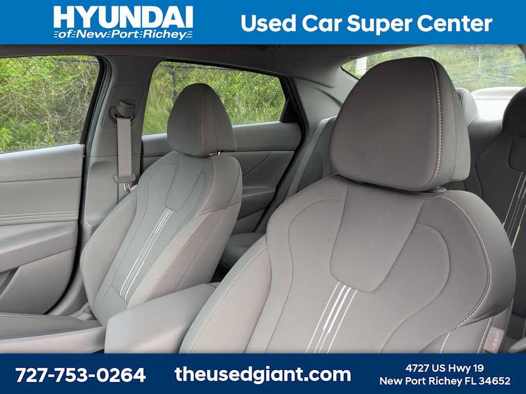 Certified 2023 Hyundai Elantra SEL w/ Convenience Package FWD image 7