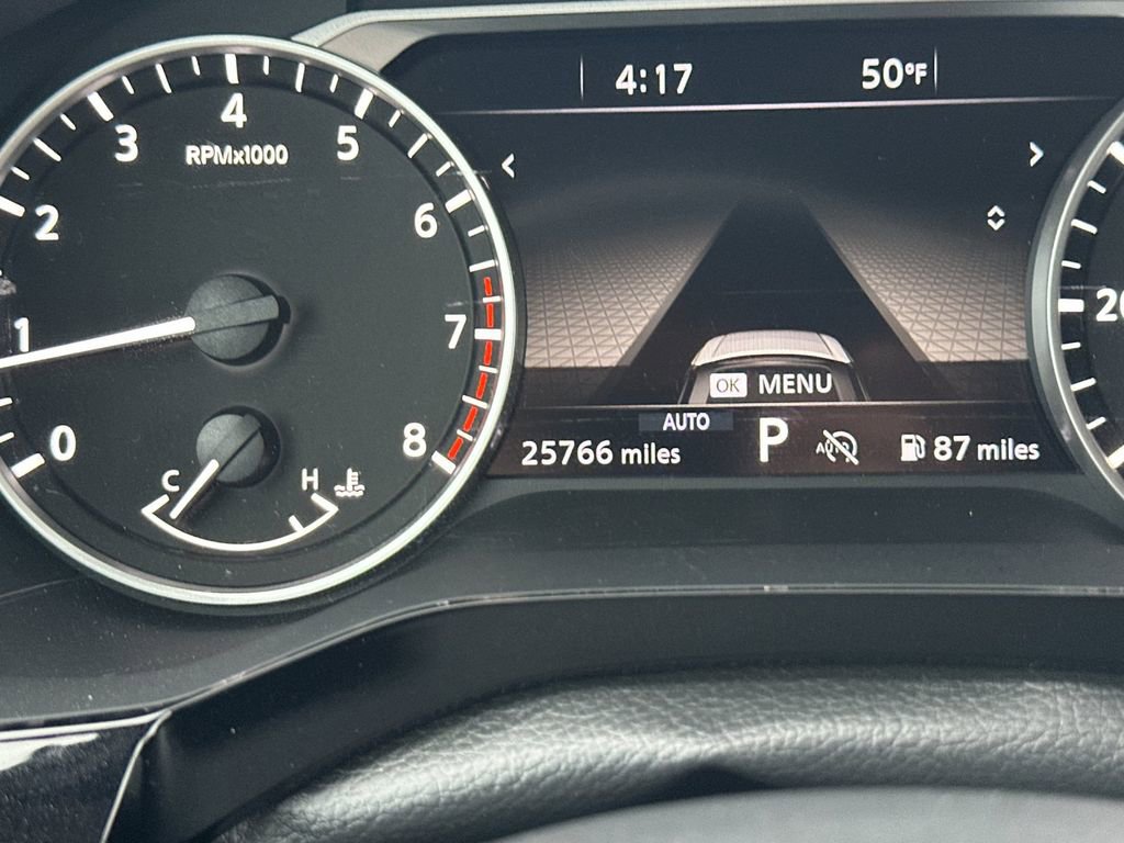 Used 2024 Nissan Pathfinder SL image 28