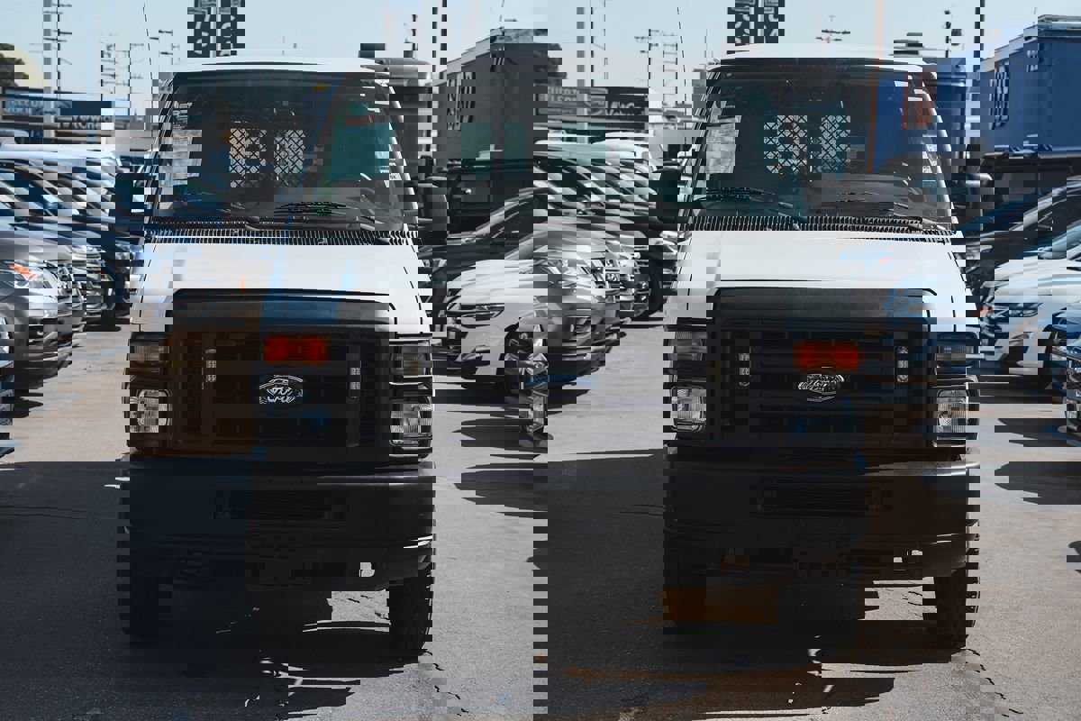 Used 2013 Ford E-150 and Econoline 150 image 4