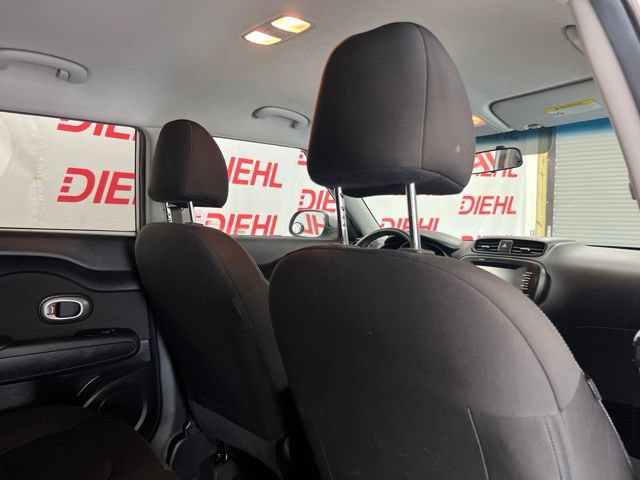 Used 2018 Kia Soul w/ Convenience Package FWD image 11