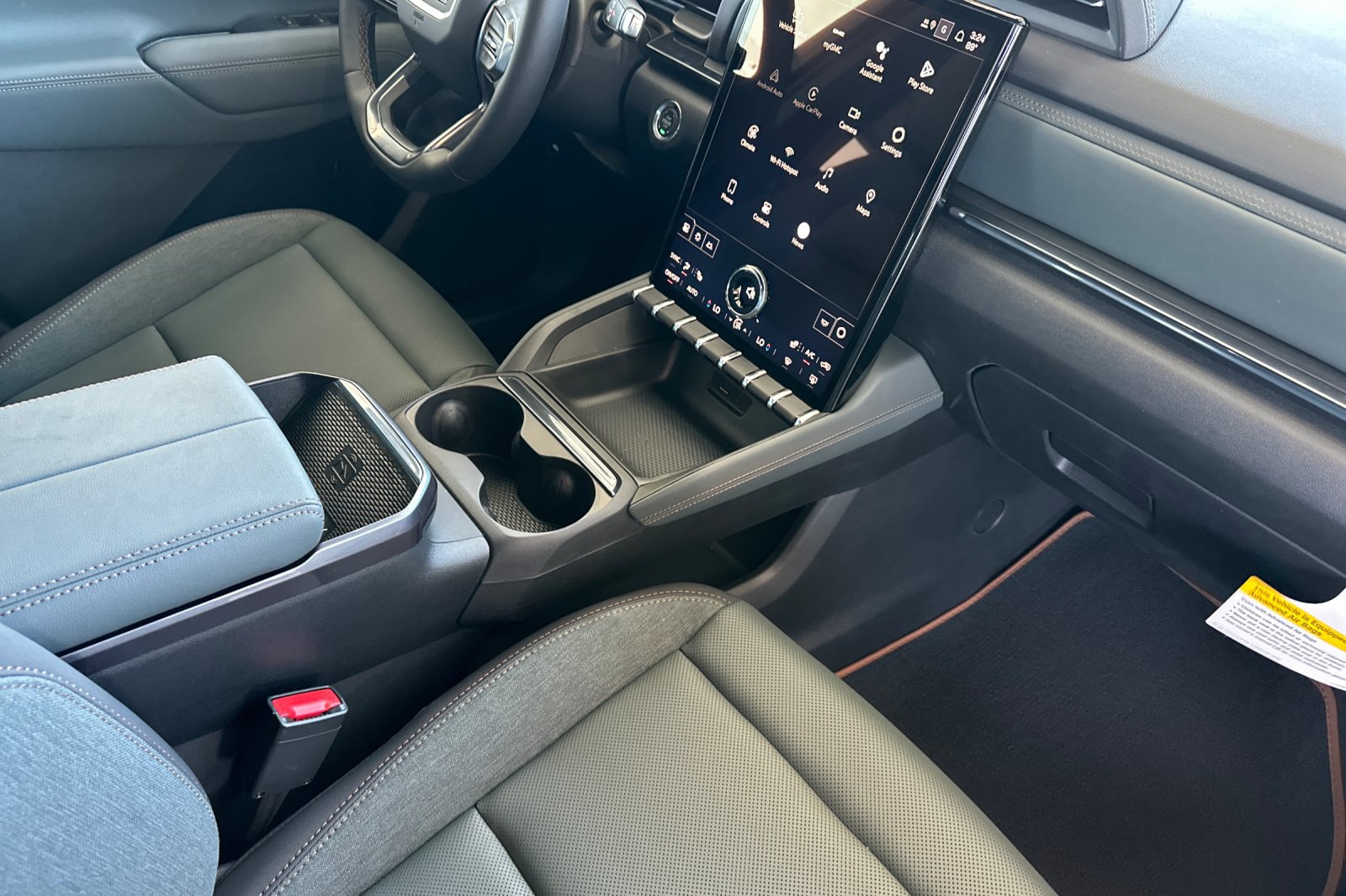 Used 2026 GMC Terrain AT4 image 17