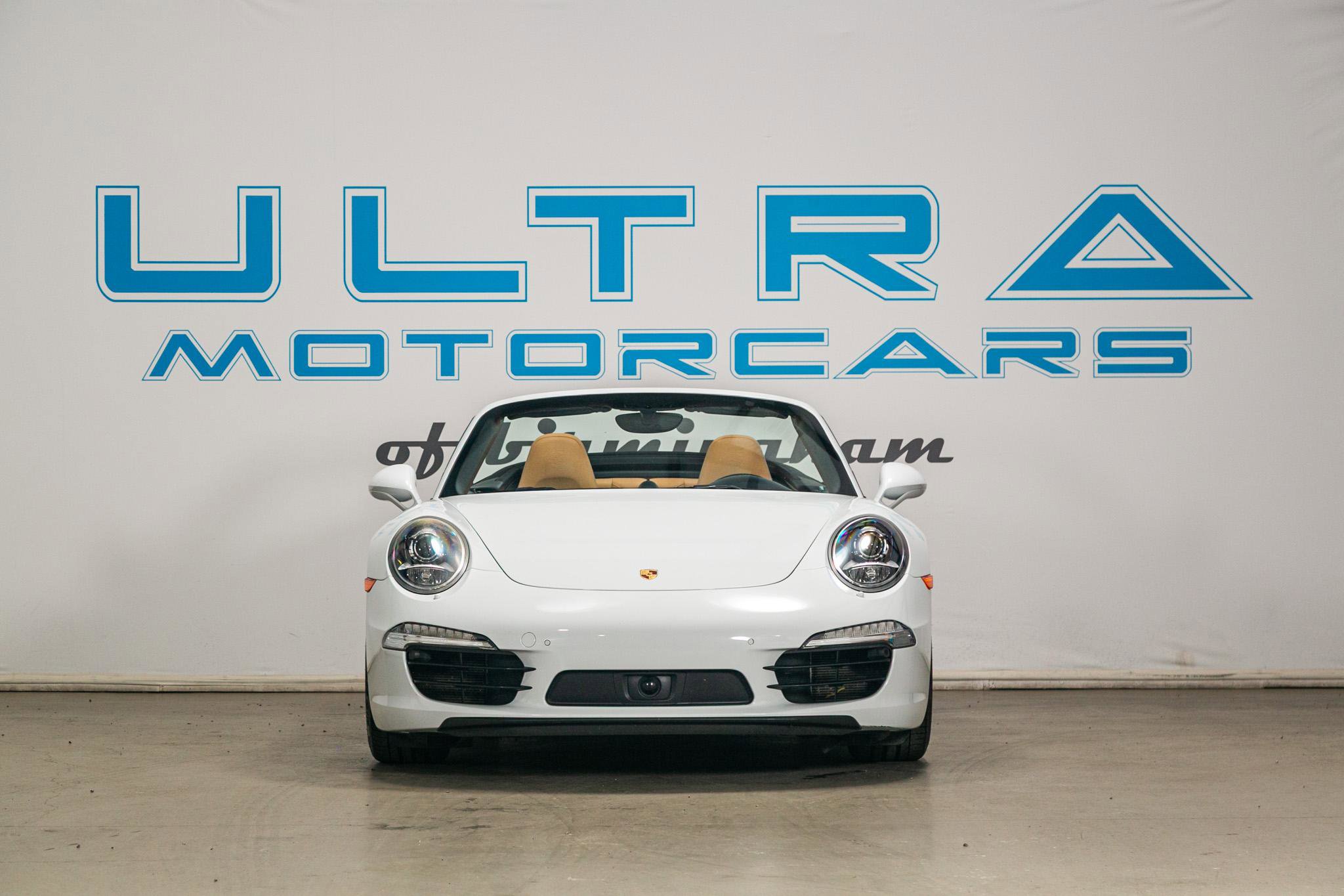 Used 2015 Porsche 911 Carrera S image 11
