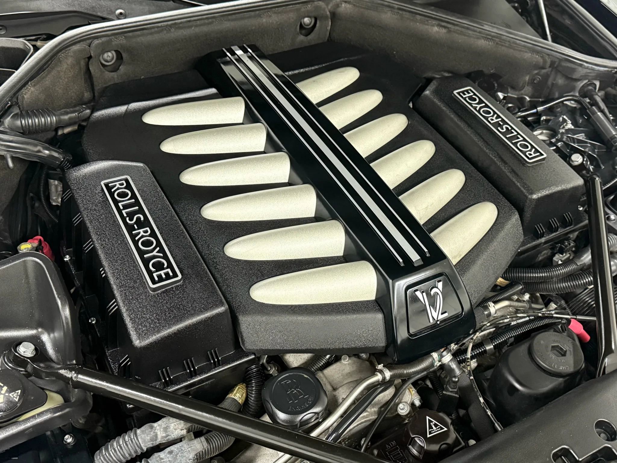 Used 2014 Rolls-Royce Wraith image 43