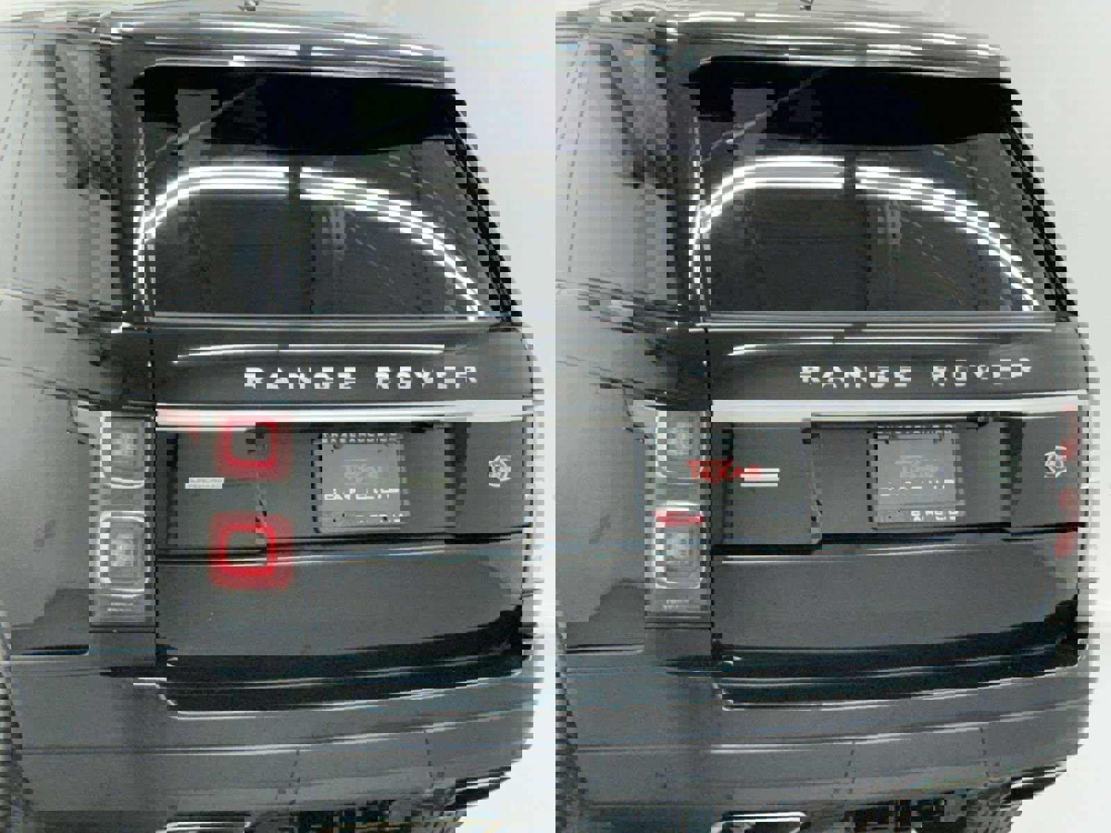 Used 2019 Land Rover Range Rover Supercharged image 11