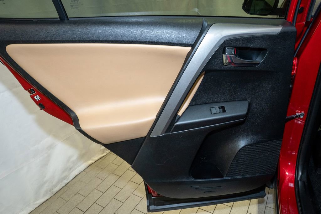 Used 2017 Toyota RAV4 XLE image 10