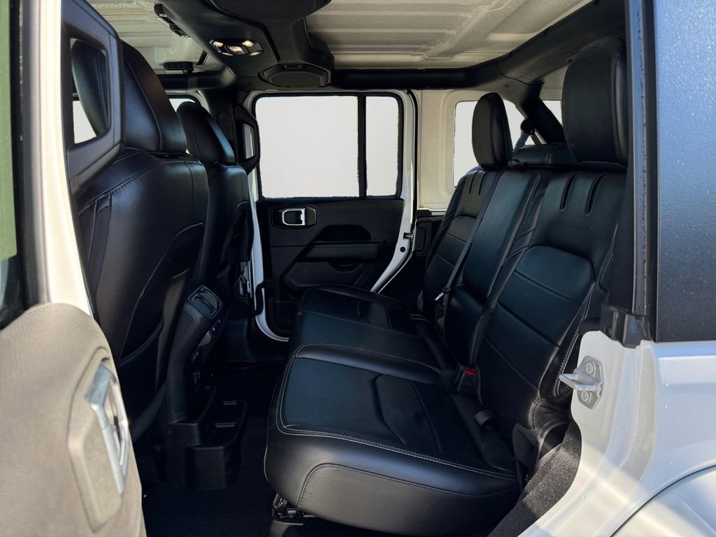 Used 2023 Jeep Wrangler Unlimited Sahara w/ Cold Weather Group image 15