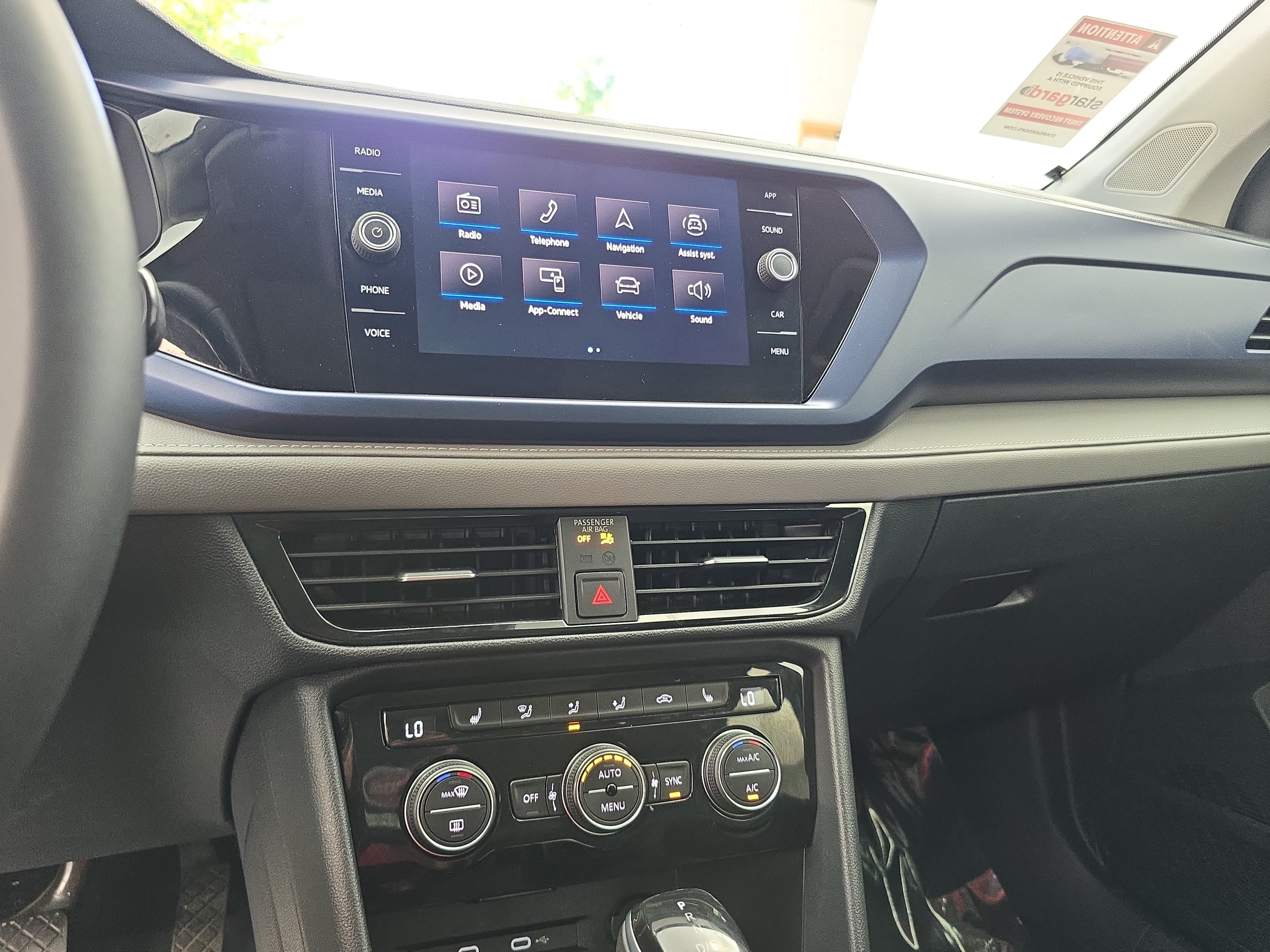 Certified 2024 Volkswagen Taos SE AWD/4WD image 19